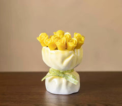 Rose-Shaped Fruit Fork Set with a Ceramic Storage Vaseš“