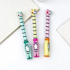 Kids Giraffe Twist Pen đŚđď¸