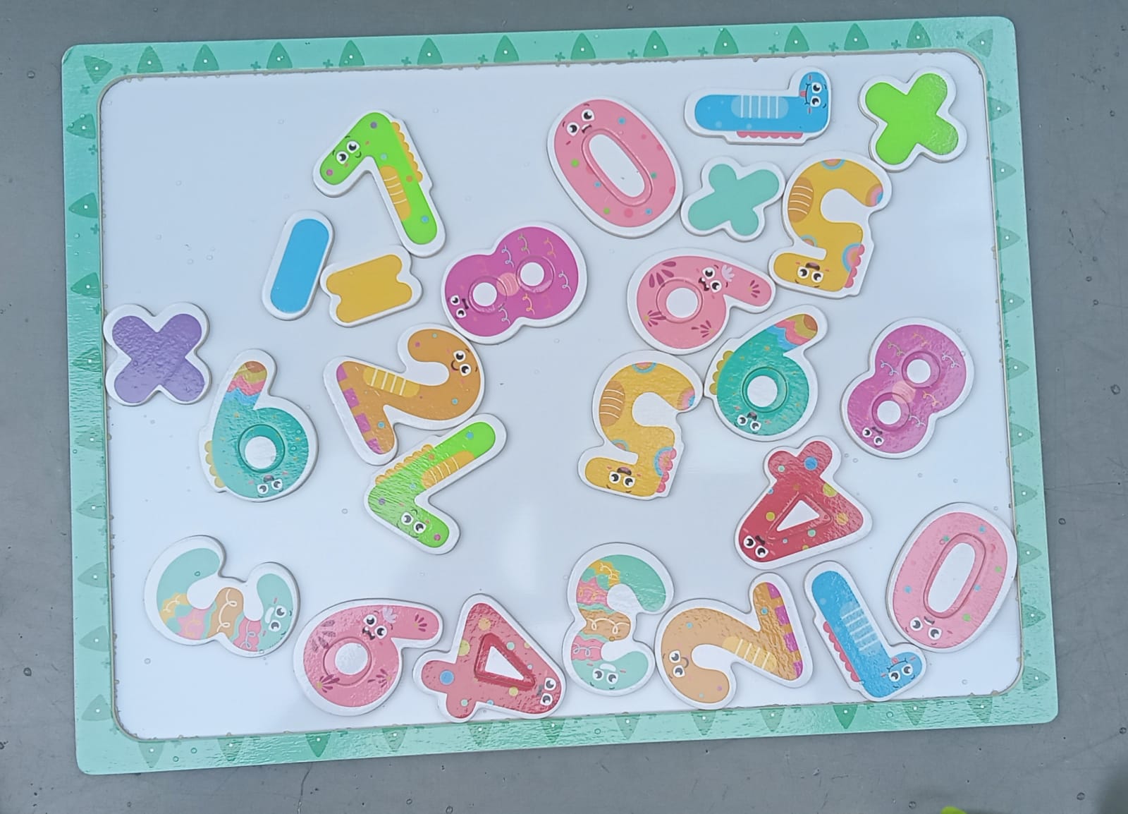 Wooden Magnetic numbers Whiteboard