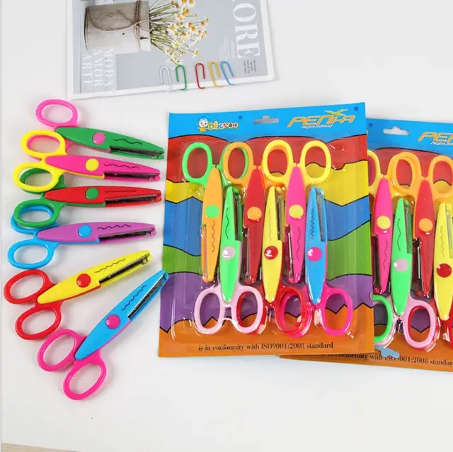 ZIG ZAG MULTICOLOUR SCISSOR SET 