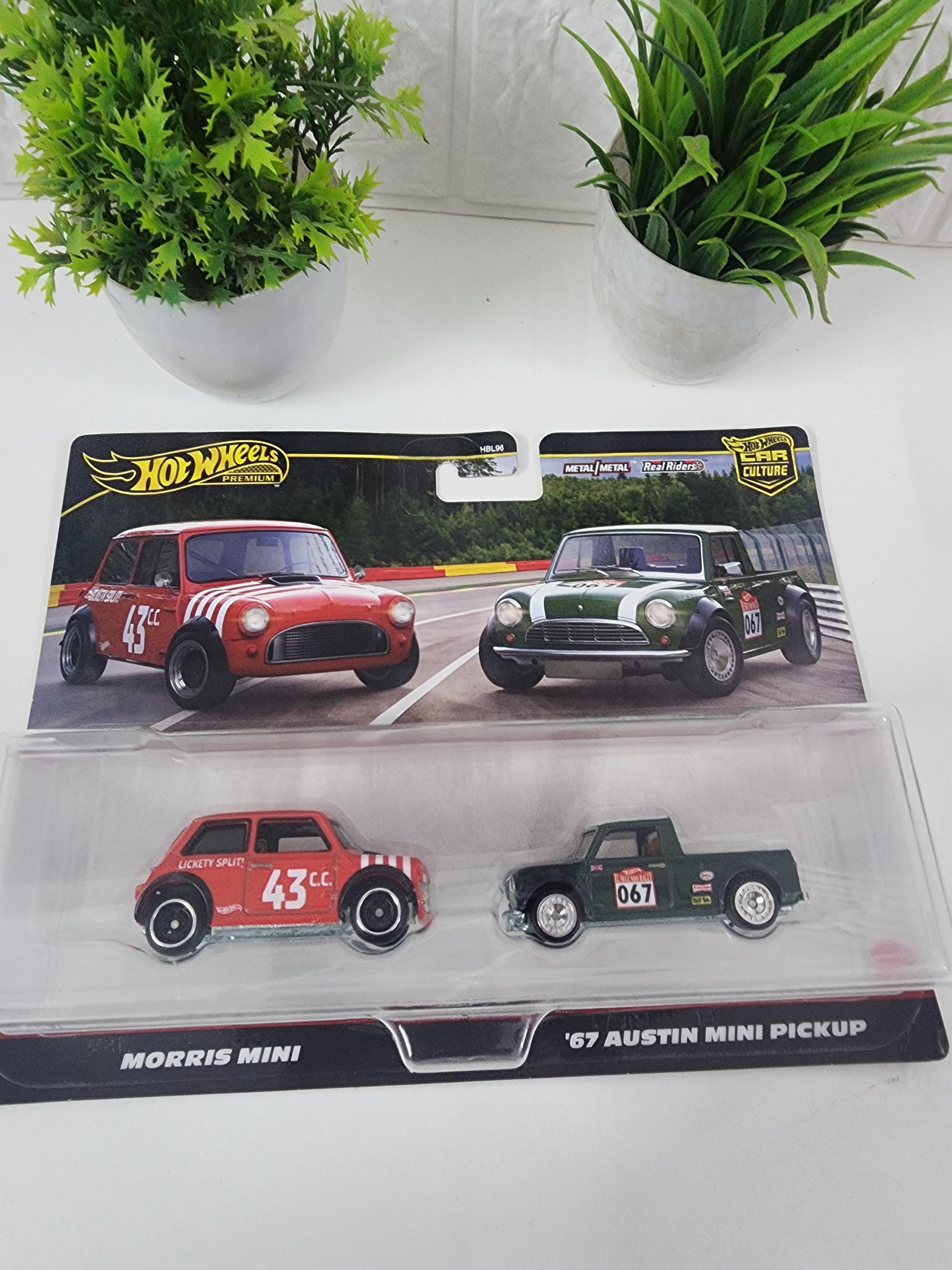Hot wheels(set of 2)