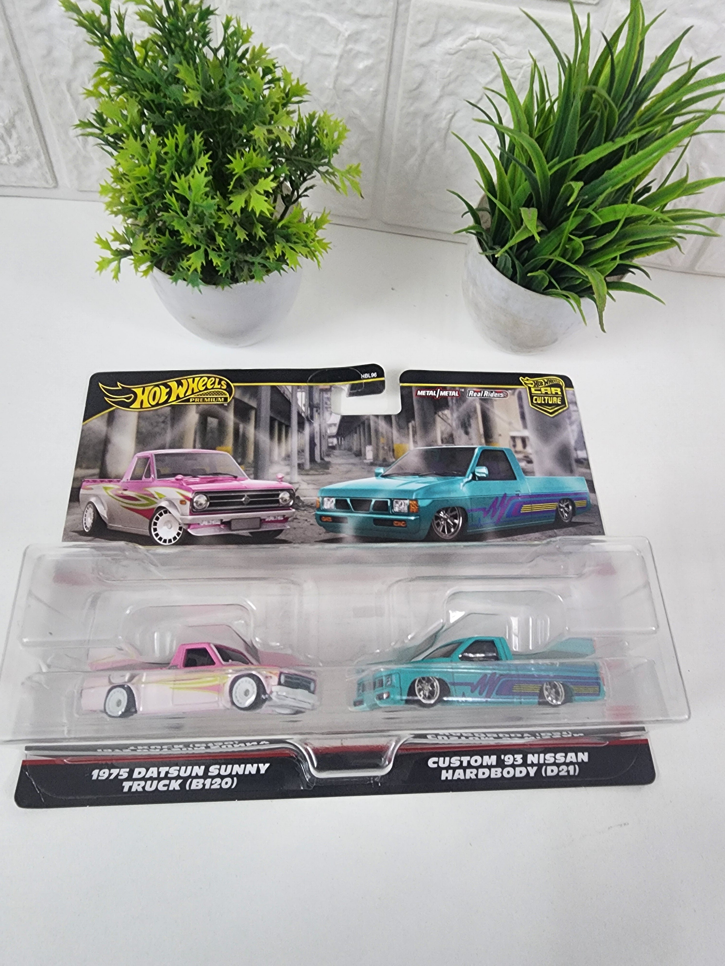 Hot wheels(set of 2)