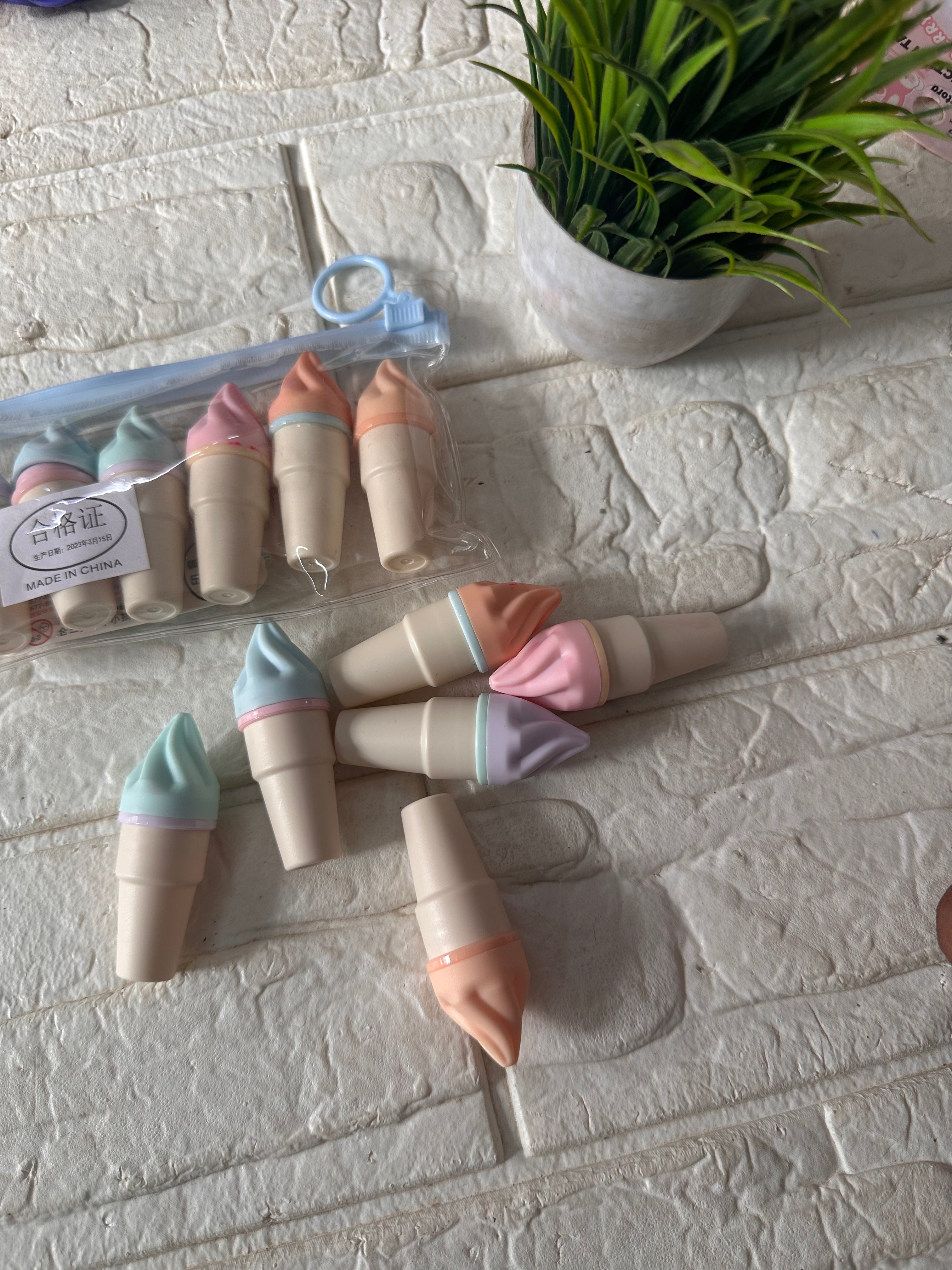Ice Cream-Themed Stamper Set