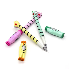Kids Giraffe Twist Pen 🦒🖊️